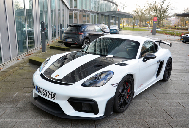 Porsche 718 Cayman GT4 RS Weissach Package