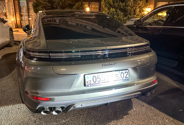 Porsche 972 Panamera Turbo S E-Hybrid
