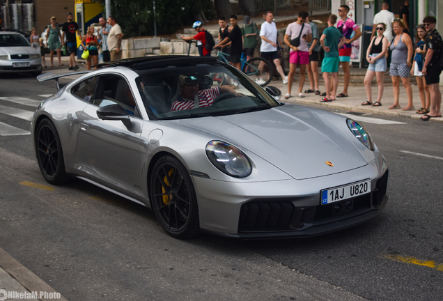 Porsche 992 Carrera GTS MkII