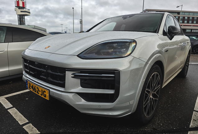 Porsche Cayenne Coupé Turbo E-Hybrid