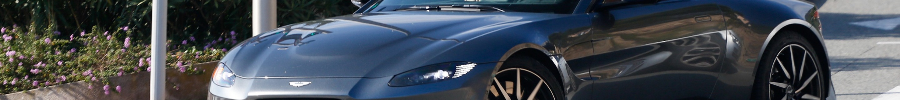 Aston Martin V8 Vantage 2018