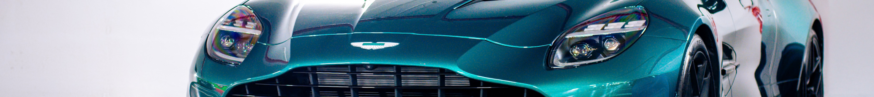 Aston Martin Vanquish 2025