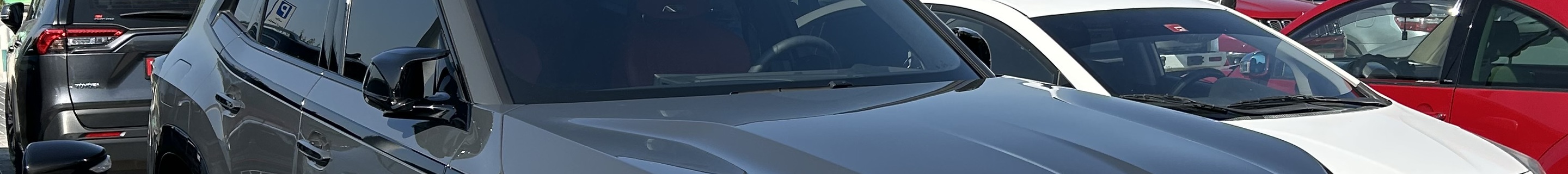 BMW XM G09 Label Red