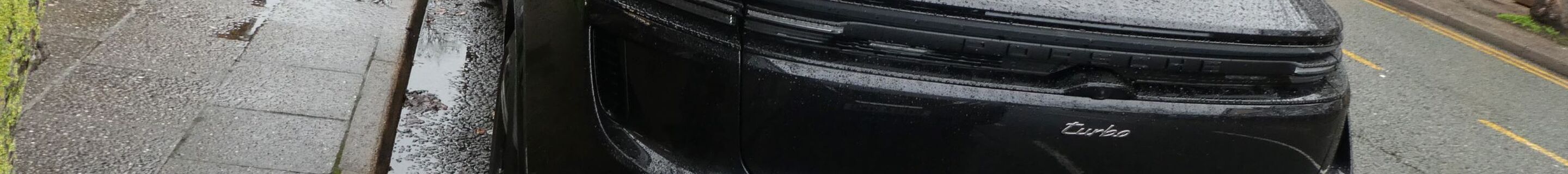 Porsche Macan EV Turbo