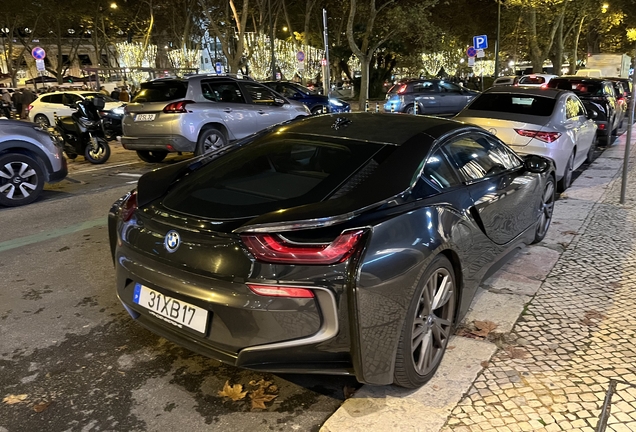 BMW i8