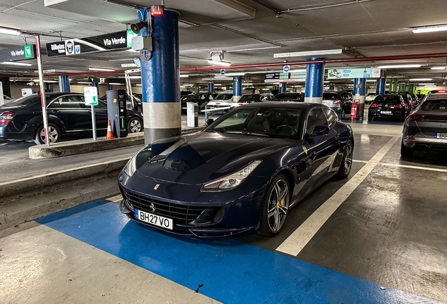 Ferrari GTC4Lusso