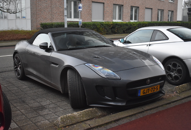 Jaguar F-TYPE R AWD Convertible