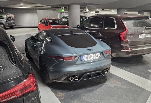 Jaguar F-TYPE R75 Coupé