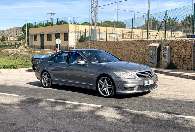 Mercedes-Benz S 63 AMG W221 2010