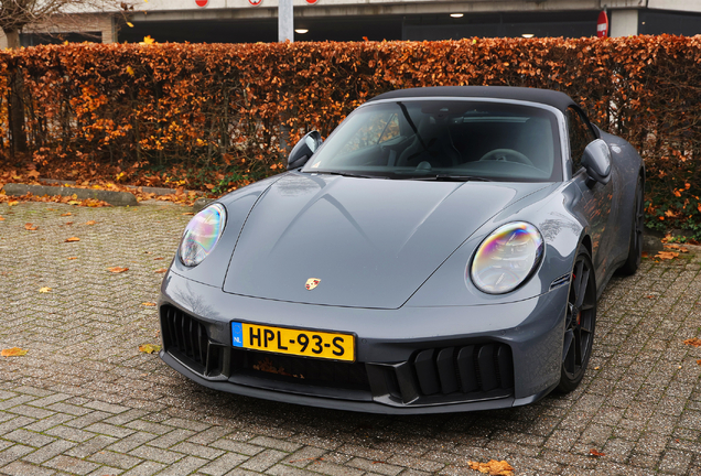 Porsche 992 Carrera 4 GTS Cabriolet MkII