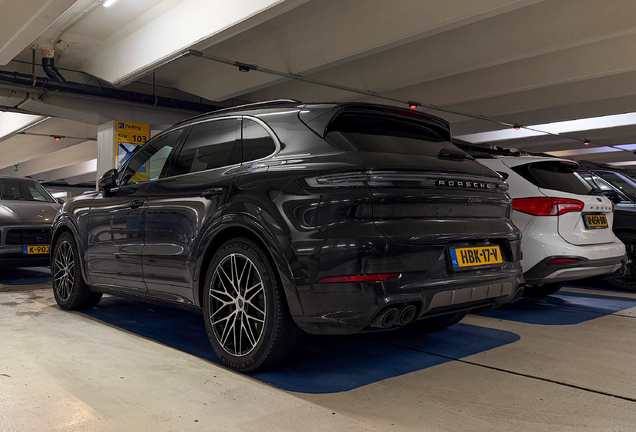 Porsche 9YA Cayenne Turbo E-Hybrid