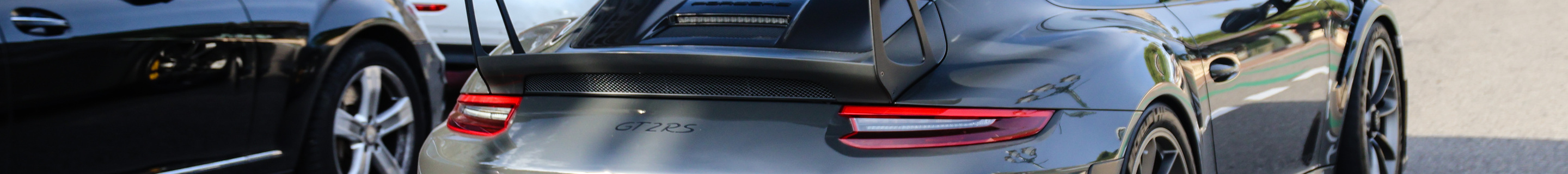 Porsche 991 GT2 RS Weissach Package