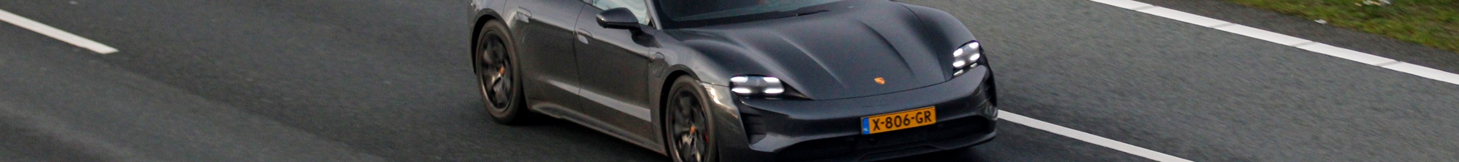 Porsche Taycan GTS Sport Turismo