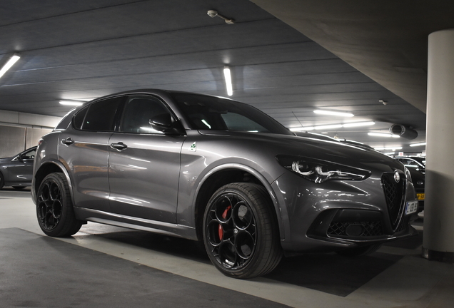 Alfa Romeo Stelvio Quadrifoglio 2023