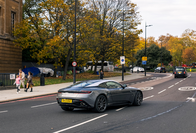 Aston Martin DB11