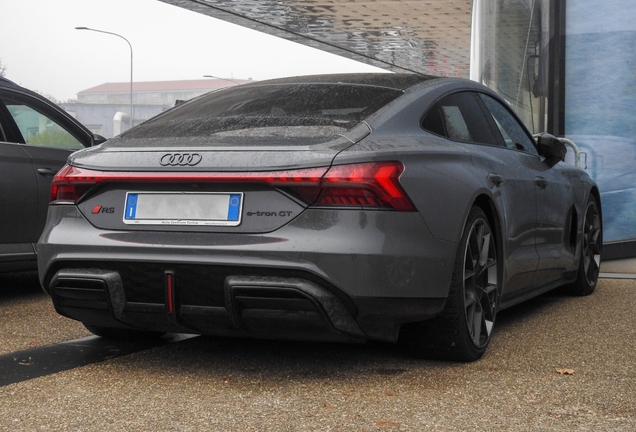 Audi RS E-Tron GT 2025