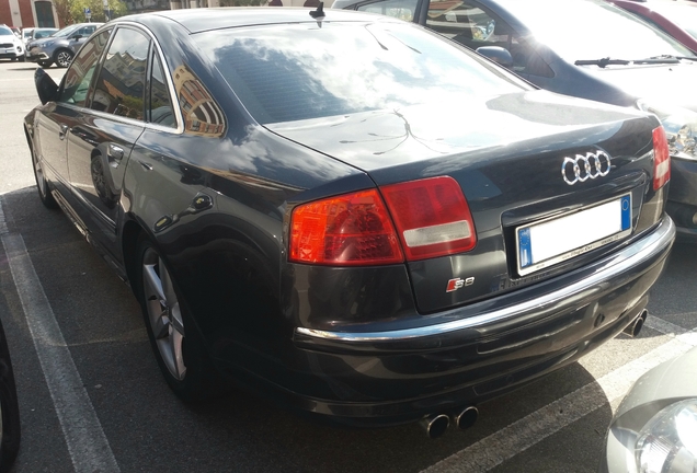 Audi S8 D3