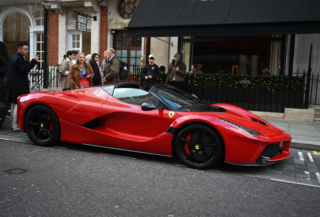 Ferrari LaFerrari Aperta