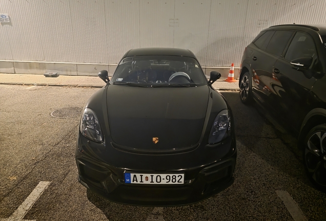 Porsche 718 Cayman GT4