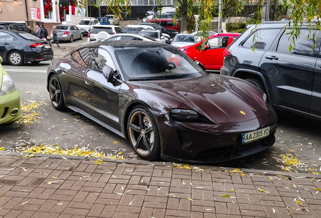 Porsche Taycan Turbo
