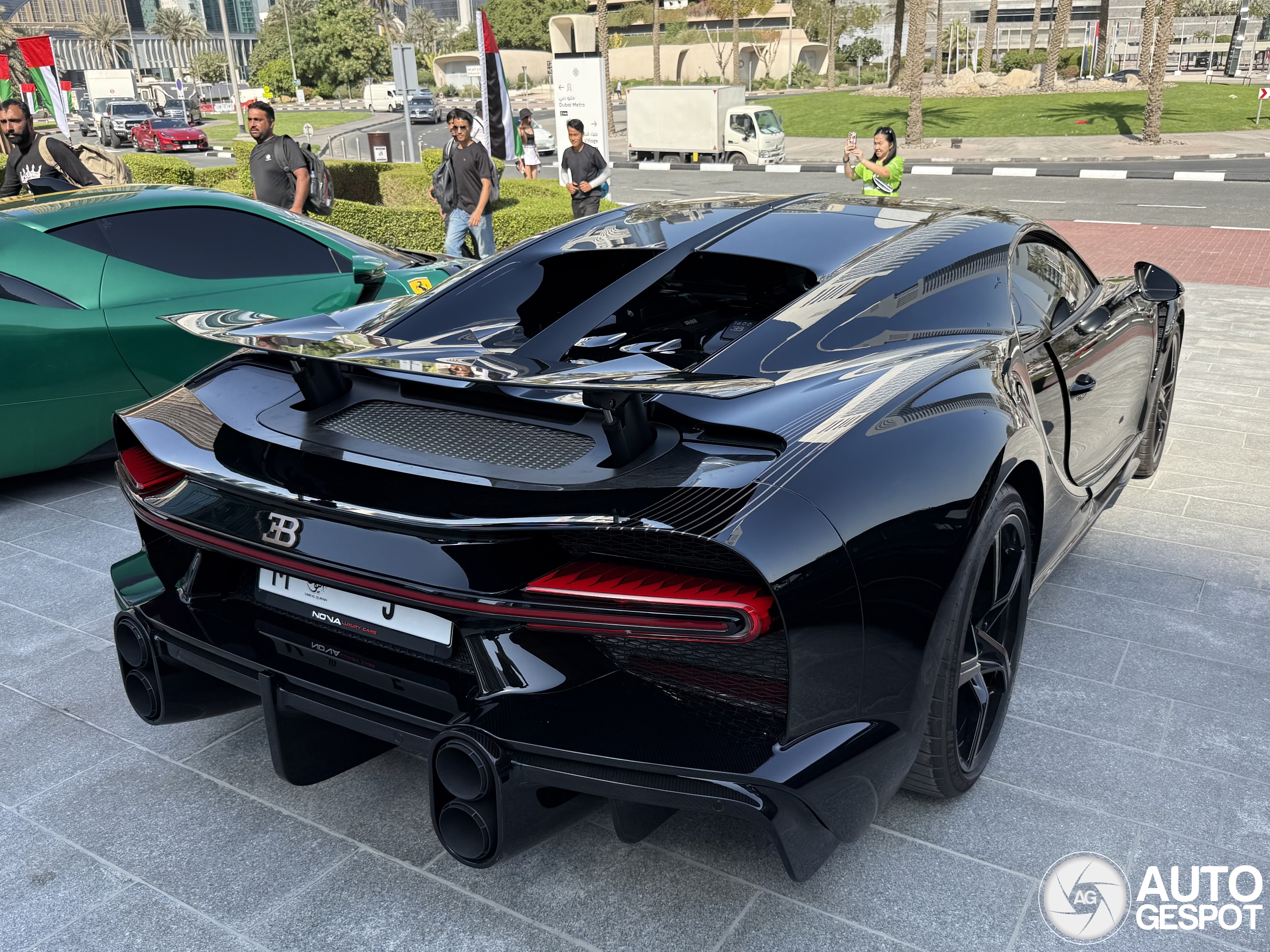 Na de Veyron nu ook een Black Bess‑editie van de Chiron