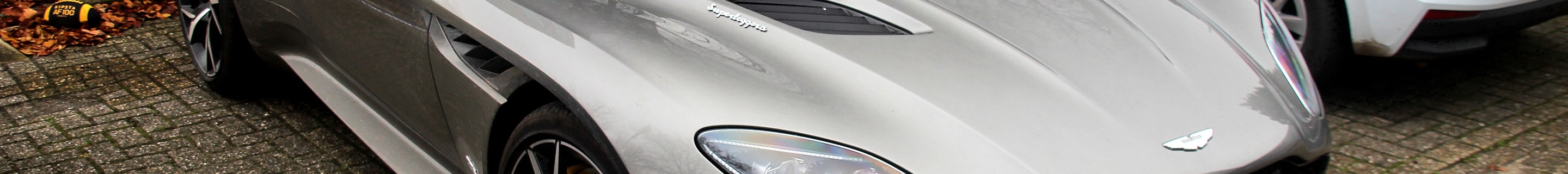 Aston Martin DBS Superleggera