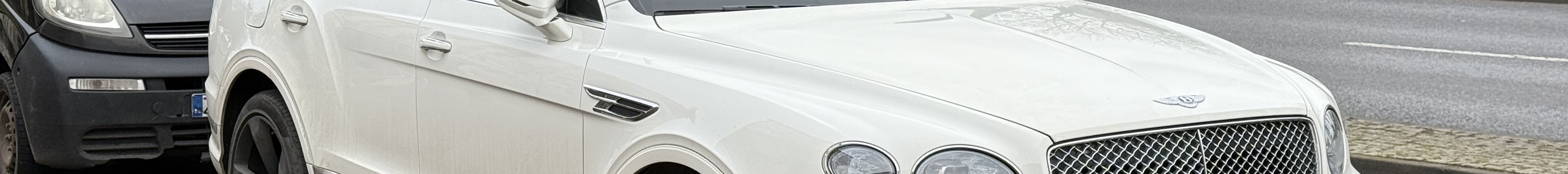 Bentley Bentayga V8 2021