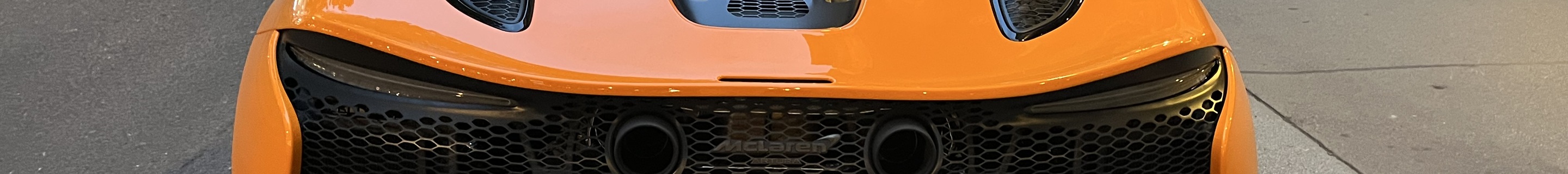 McLaren Artura Spider