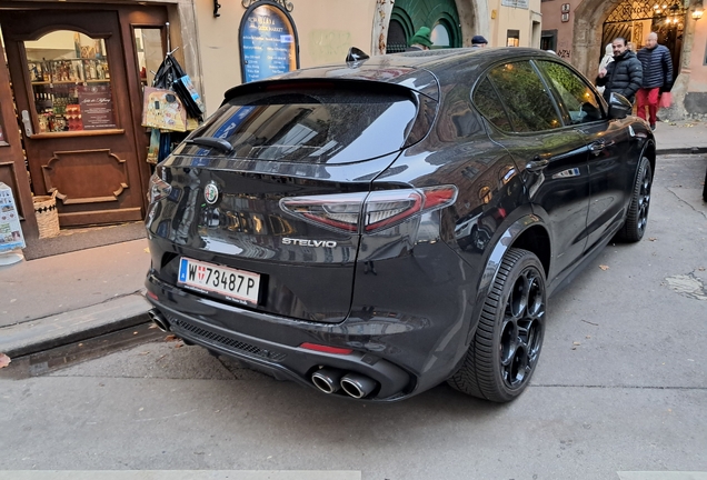Alfa Romeo Stelvio Quadrifoglio 2023