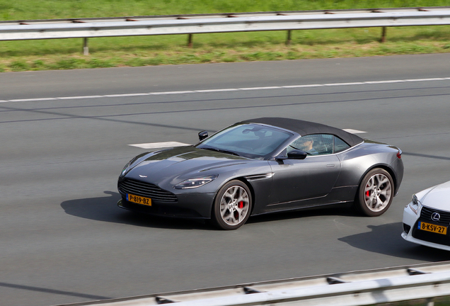 Aston Martin DB11 V8 Volante