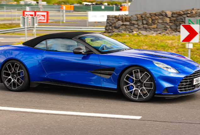 Aston Martin Vanquish Volante 2025