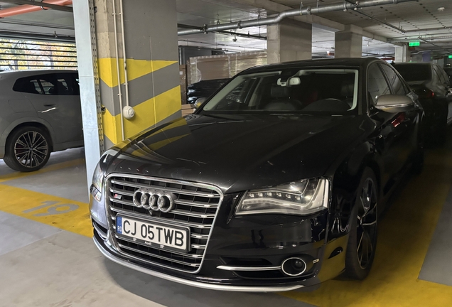 Audi S8 D4