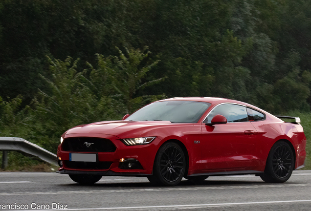 Ford Mustang GT 2015