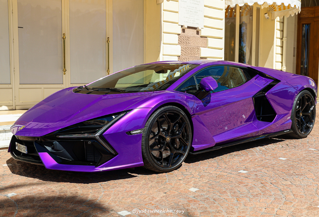 Lamborghini Revuelto