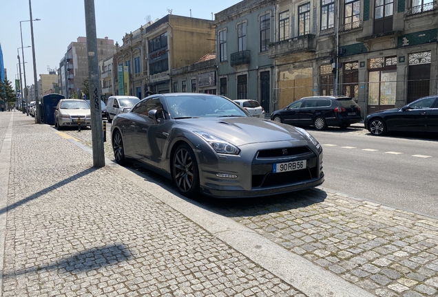 Nissan GT-R 2014