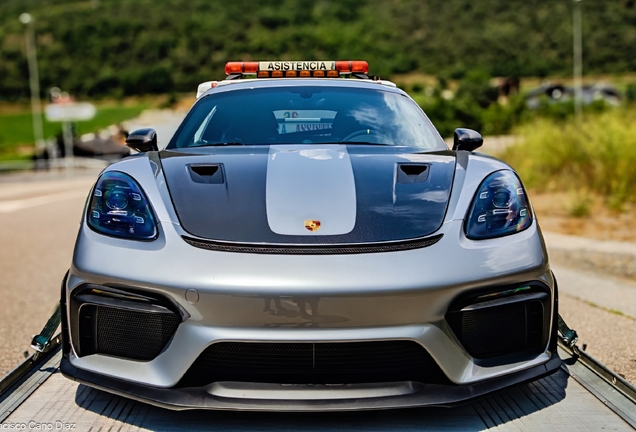 Porsche 718 Cayman GT4 RS Weissach Package