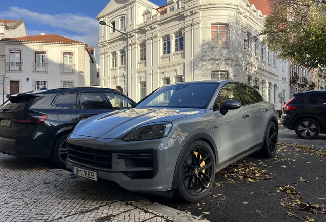 Porsche Cayenne Coupé Turbo E-Hybrid
