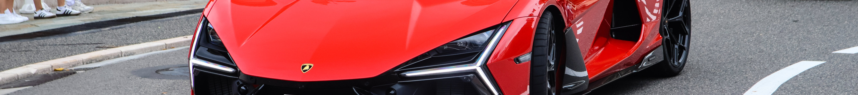 Lamborghini Revuelto