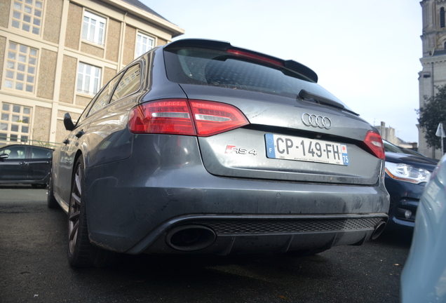 Audi RS4 Avant B8