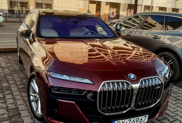 BMW M760e xDrive