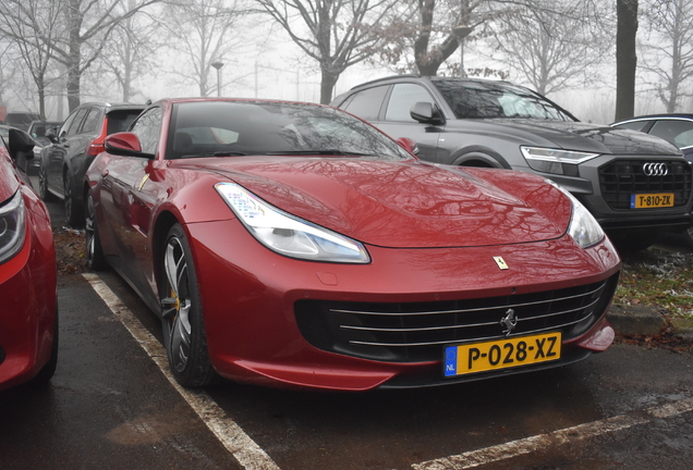 Ferrari GTC4Lusso
