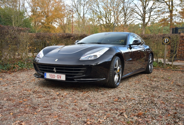 Ferrari GTC4Lusso T