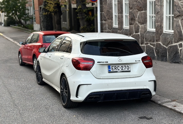 Mercedes-AMG A 45 W176 2015