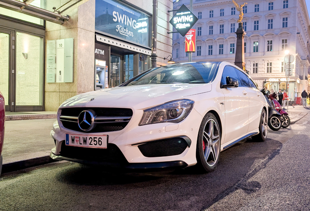 Mercedes-Benz CLA 45 AMG Shooting Brake