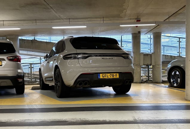 Porsche 95B Macan GTS MkIII