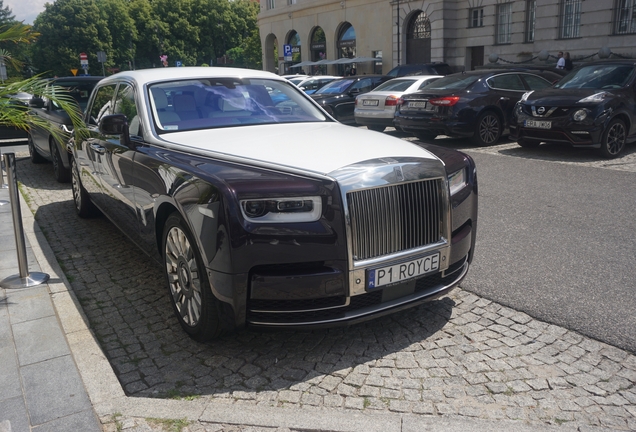Rolls-Royce Phantom VIII EWB