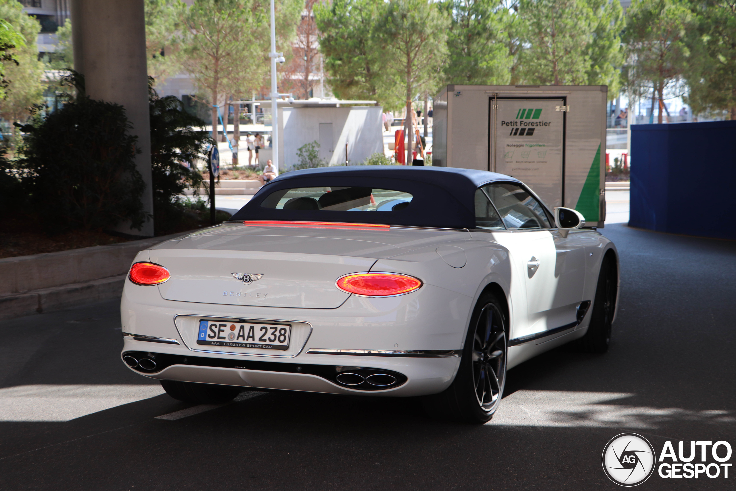 Bentley Continental GTC V8 2020