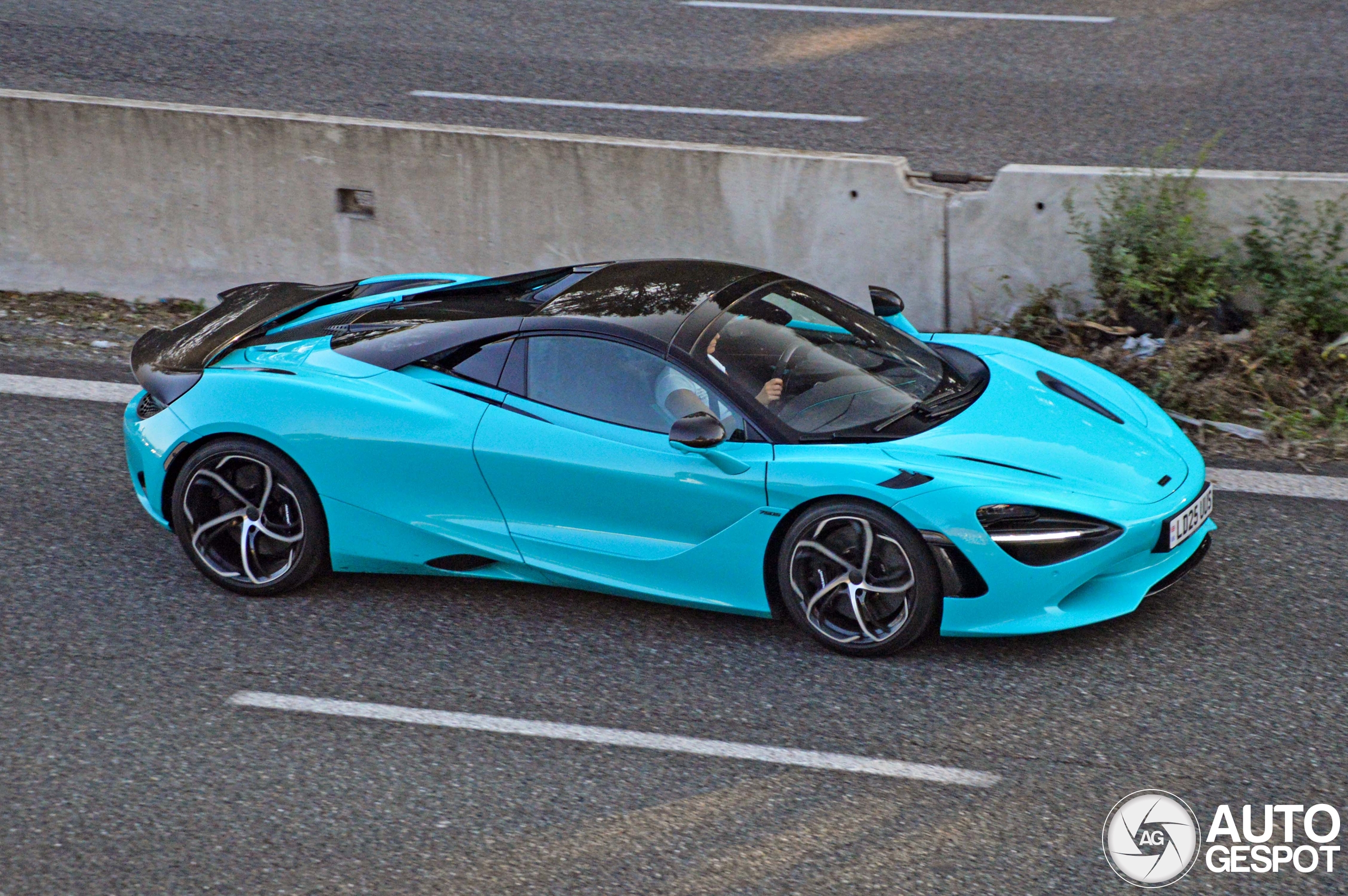 McLaren 750S Spider