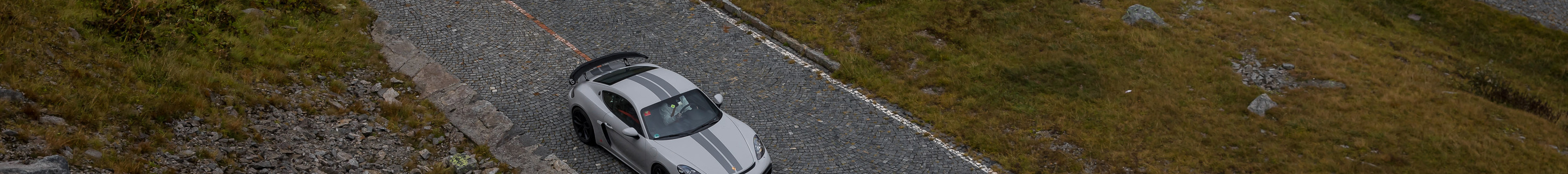 Porsche 718 Cayman GT4