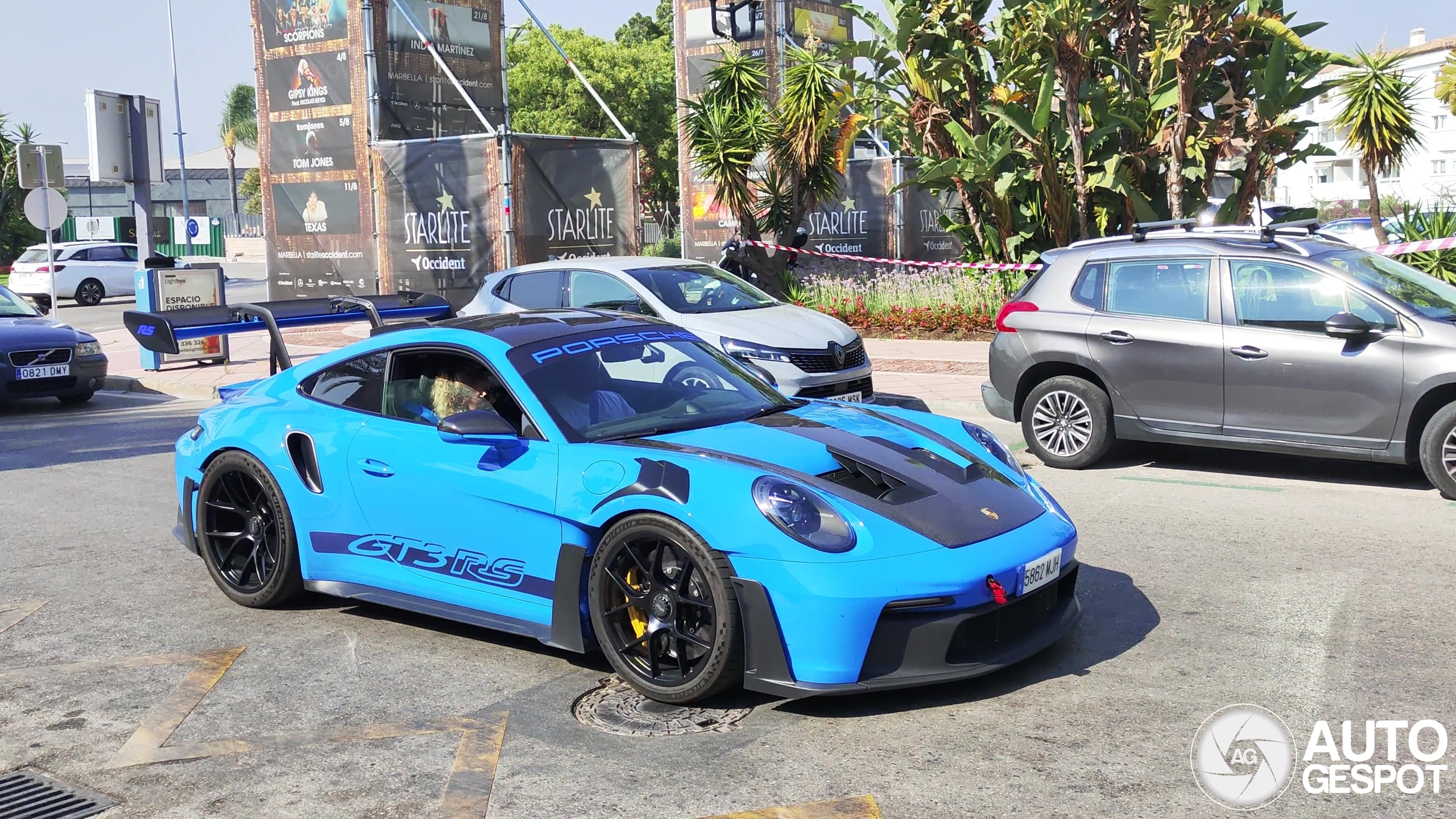 Porsche 992 GT3 RS MkI Weissach Package